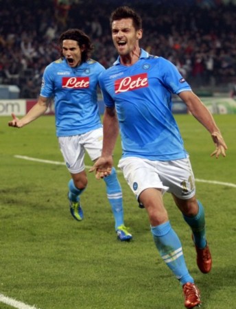 不仅让两队 不仅让两队